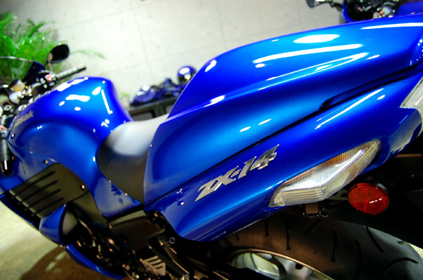 KAWASAKI Ninja-ZX14̃KXR[eBO10