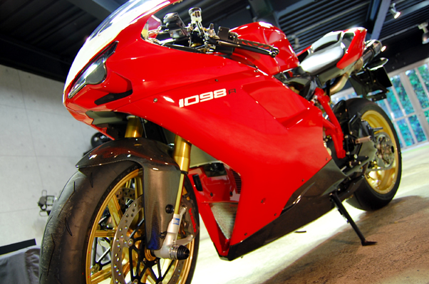 DUCATI 1098R̃KXR[eBO1