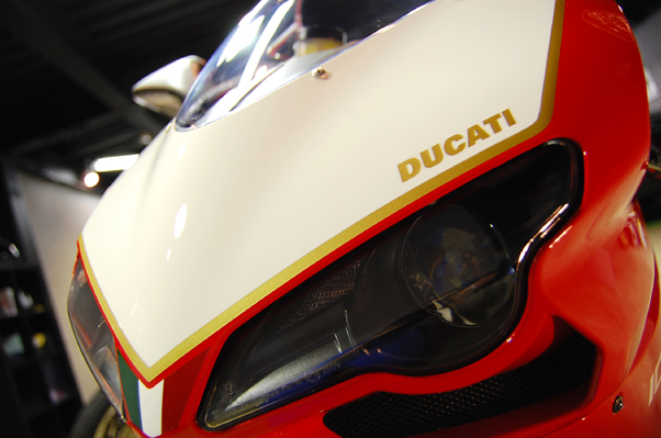 DUCATI 1098Rのガラスコーティング3