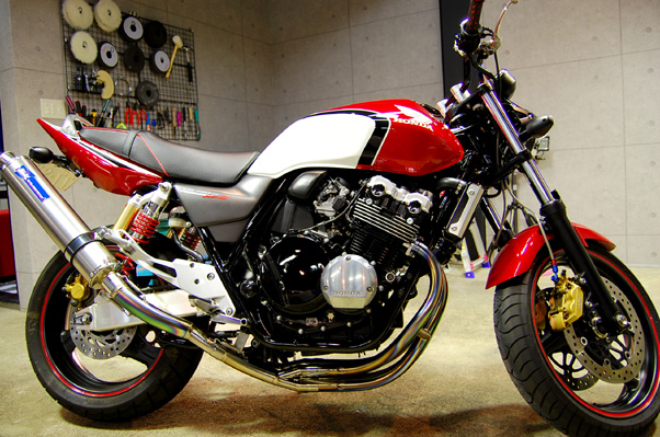 z_CB400SF spec3̃KXR[eBO4