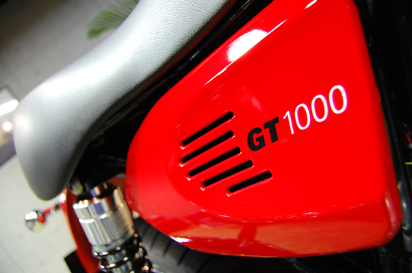 DUCATIEGT1000̃KXR[eBO7