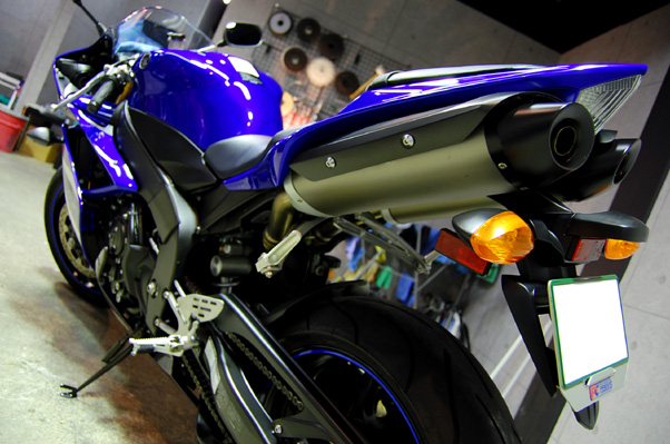 YAMAHA YZF-R1̃KXR[eBO7