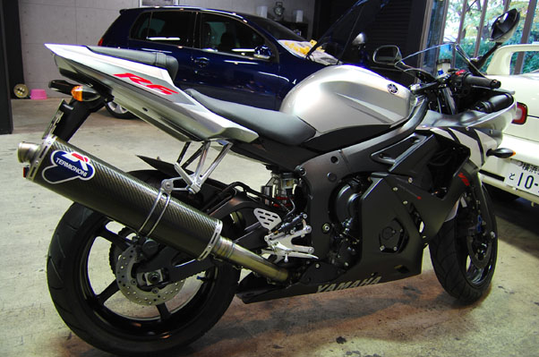 YAMAHA YZF-R6̃KXR[eBO10