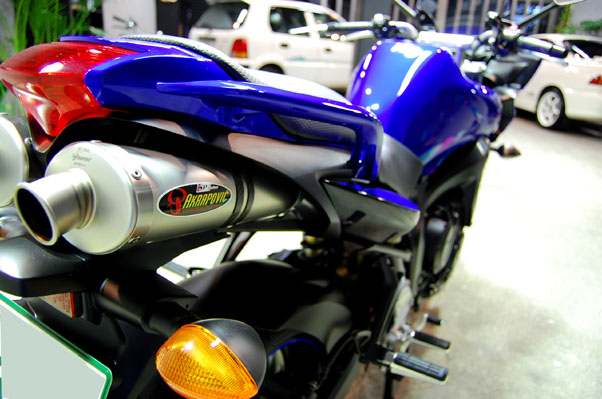 YAMAHA FZ6̃KXR[eBO5